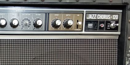 Roland-JC-120 classic amp to service